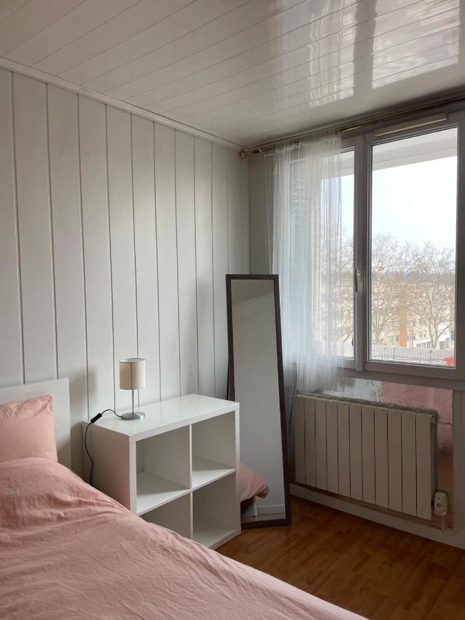 Le Parilly- Appartement 3 Chambres-Parc Parilly Bron Dış mekan fotoğraf