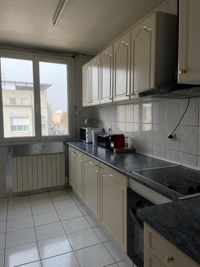 Le Parilly- Appartement 3 Chambres-Parc Parilly Bron Dış mekan fotoğraf